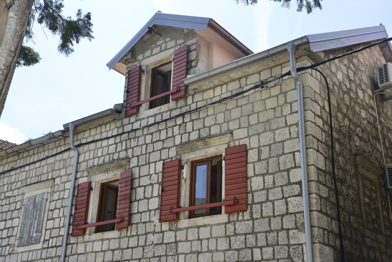 A Hundred Olive Trees Apartments Котор Экстерьер фото